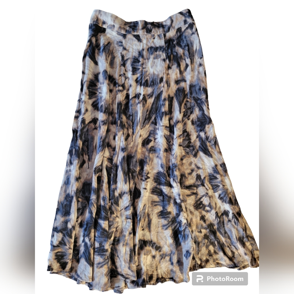 SHE + SKY tie dye flouncy toulip Midi skirt size Small